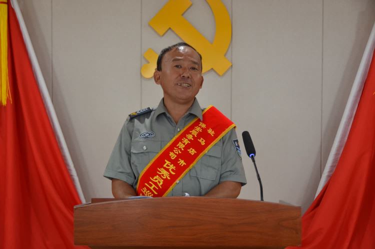 1692949737632996.jpg 1692949737632996.jpg